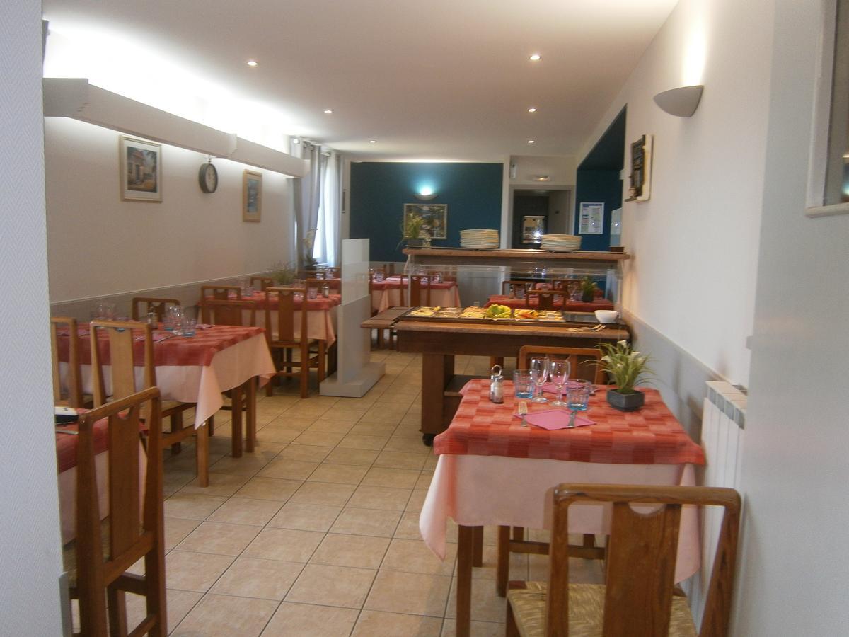 Hotel Restaurant De La Roche Les Sauvages  Экстерьер фото